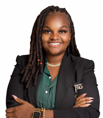 Portrait of Destinie Armstrong, Realtor.